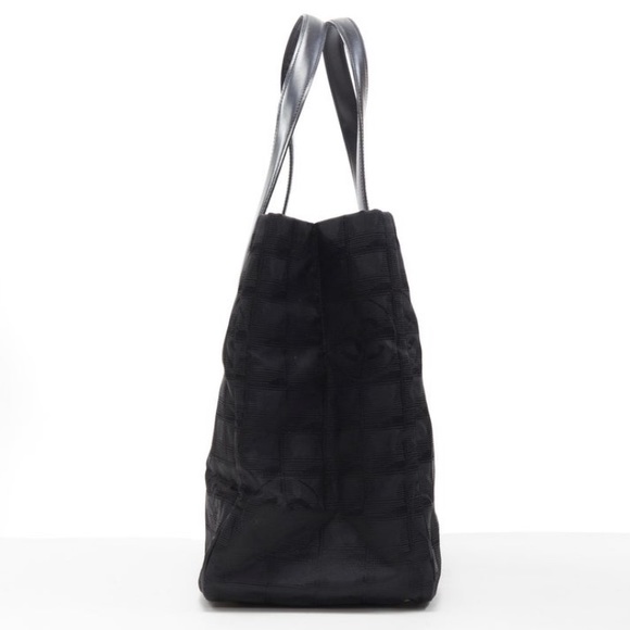 💚💚 CHANEL Travel Line Black Tote Shoulder Bag - Picture 4 of 16